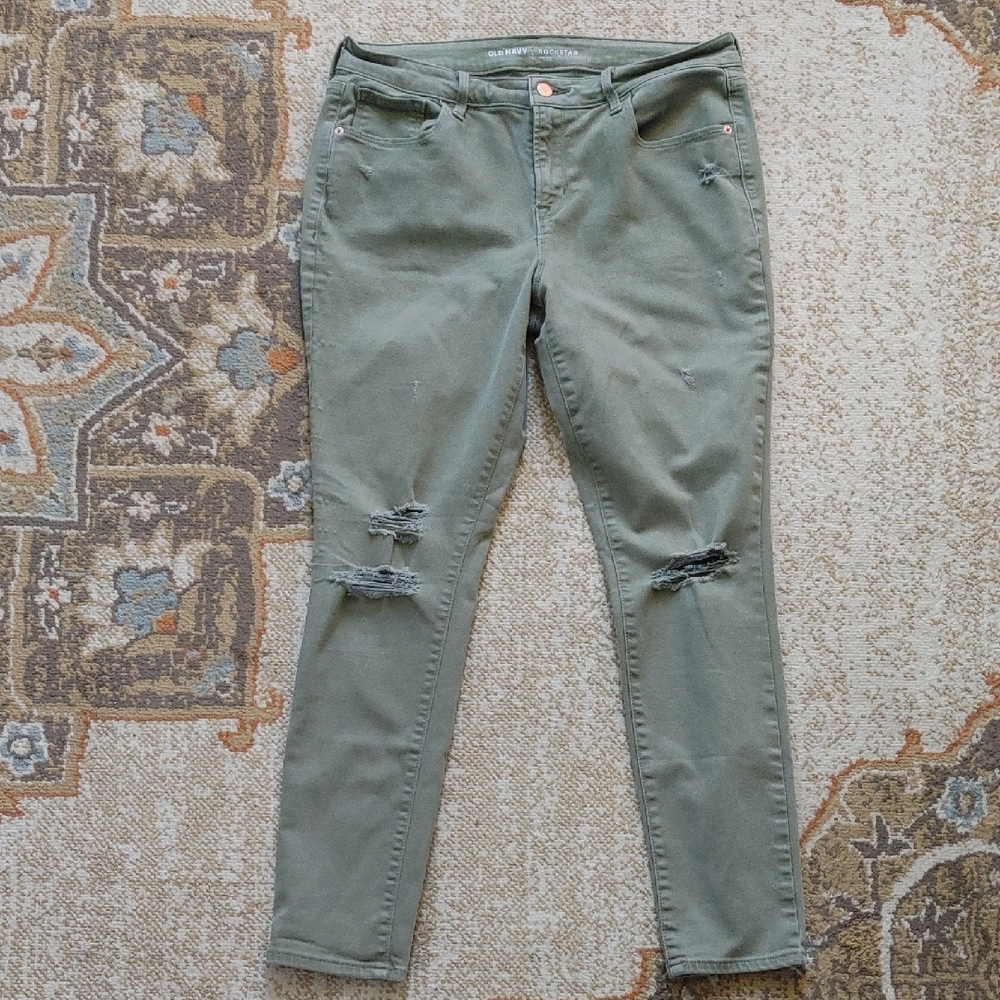 Old Navy Mid Rise Rockstar Distressed Skinnies 12